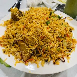 Meet your Posher, Saima